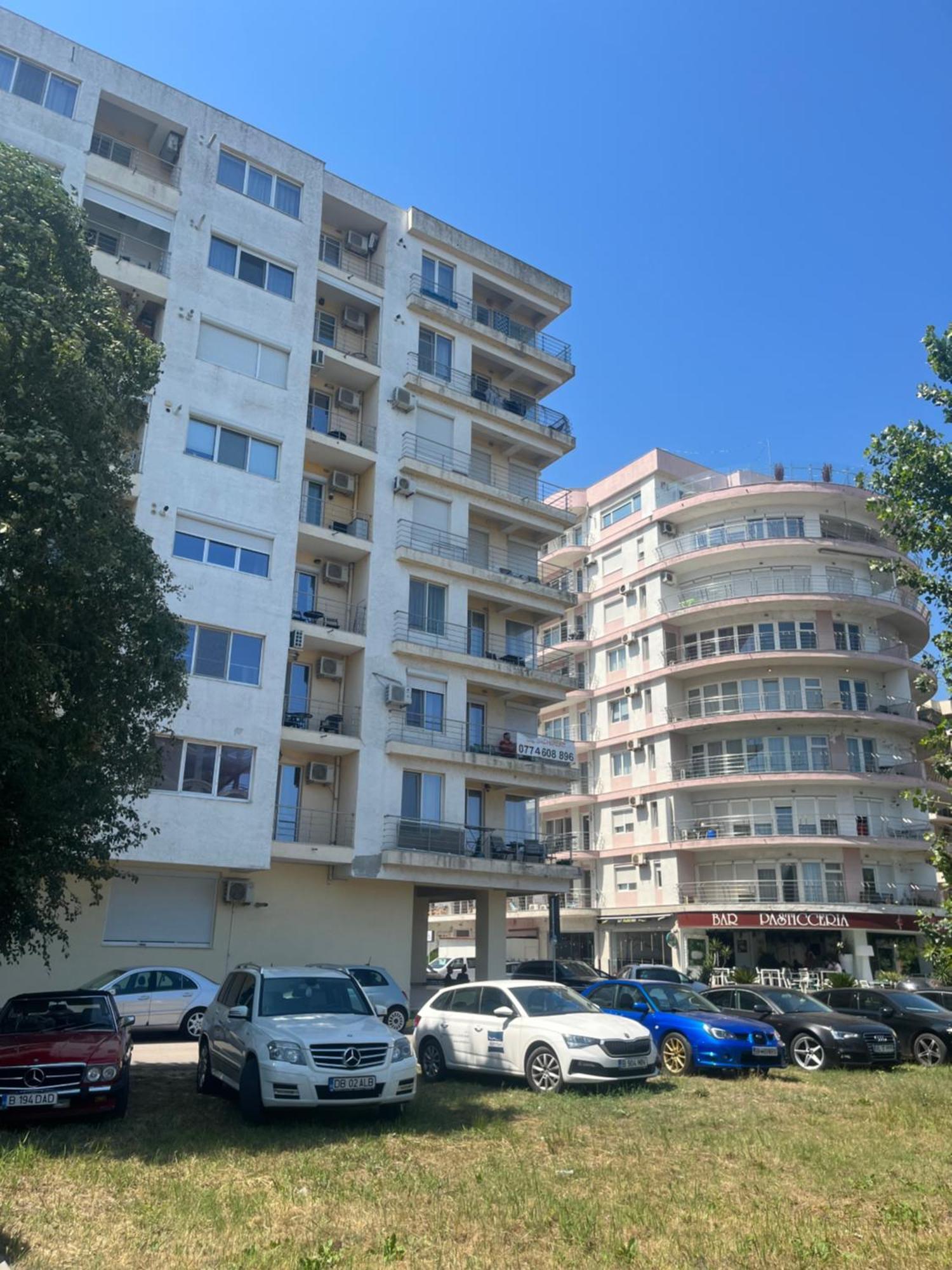 Fratellyvibe Mamaia Apartment Exterior photo