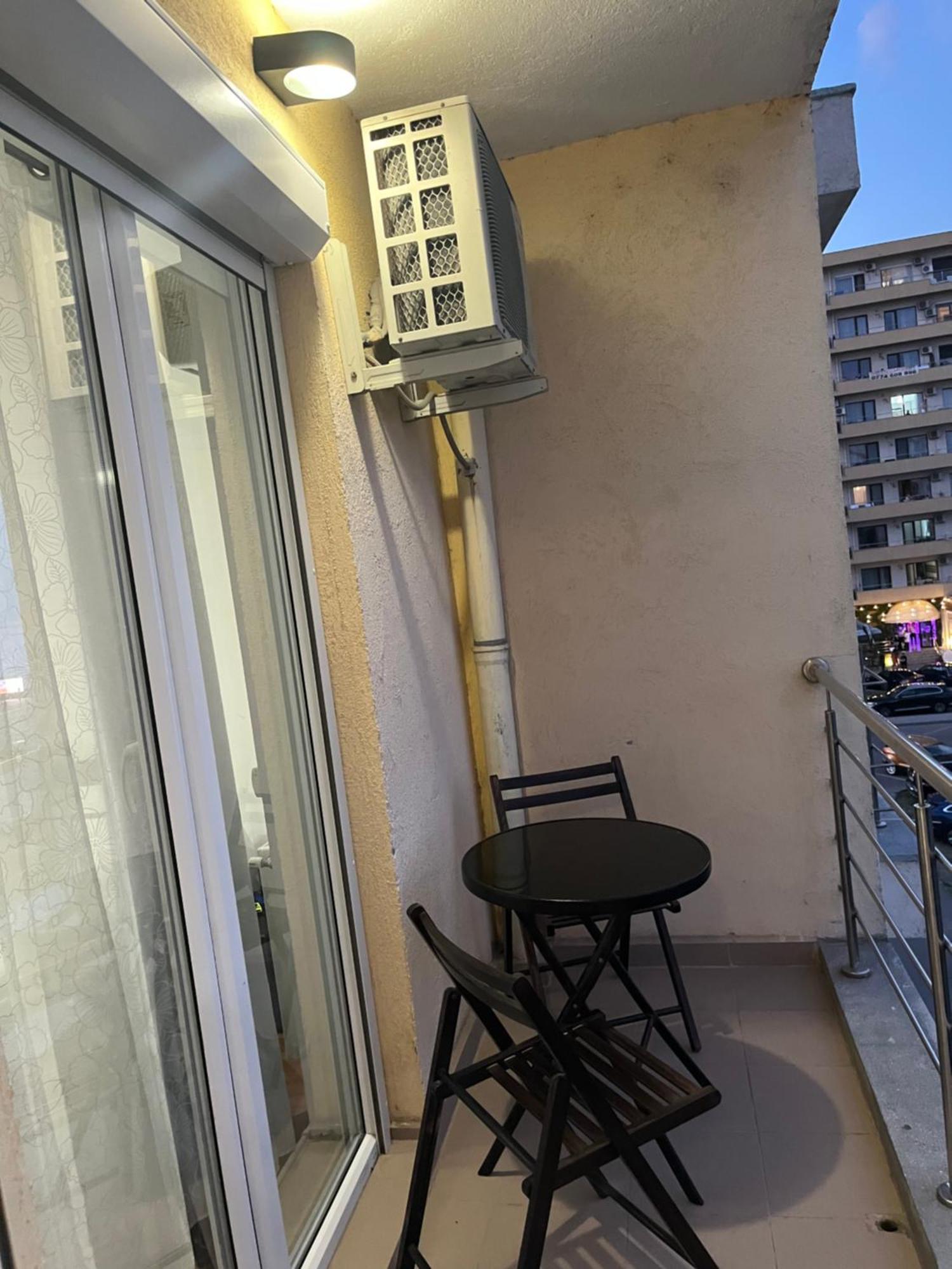 Fratellyvibe Mamaia Apartment Exterior photo