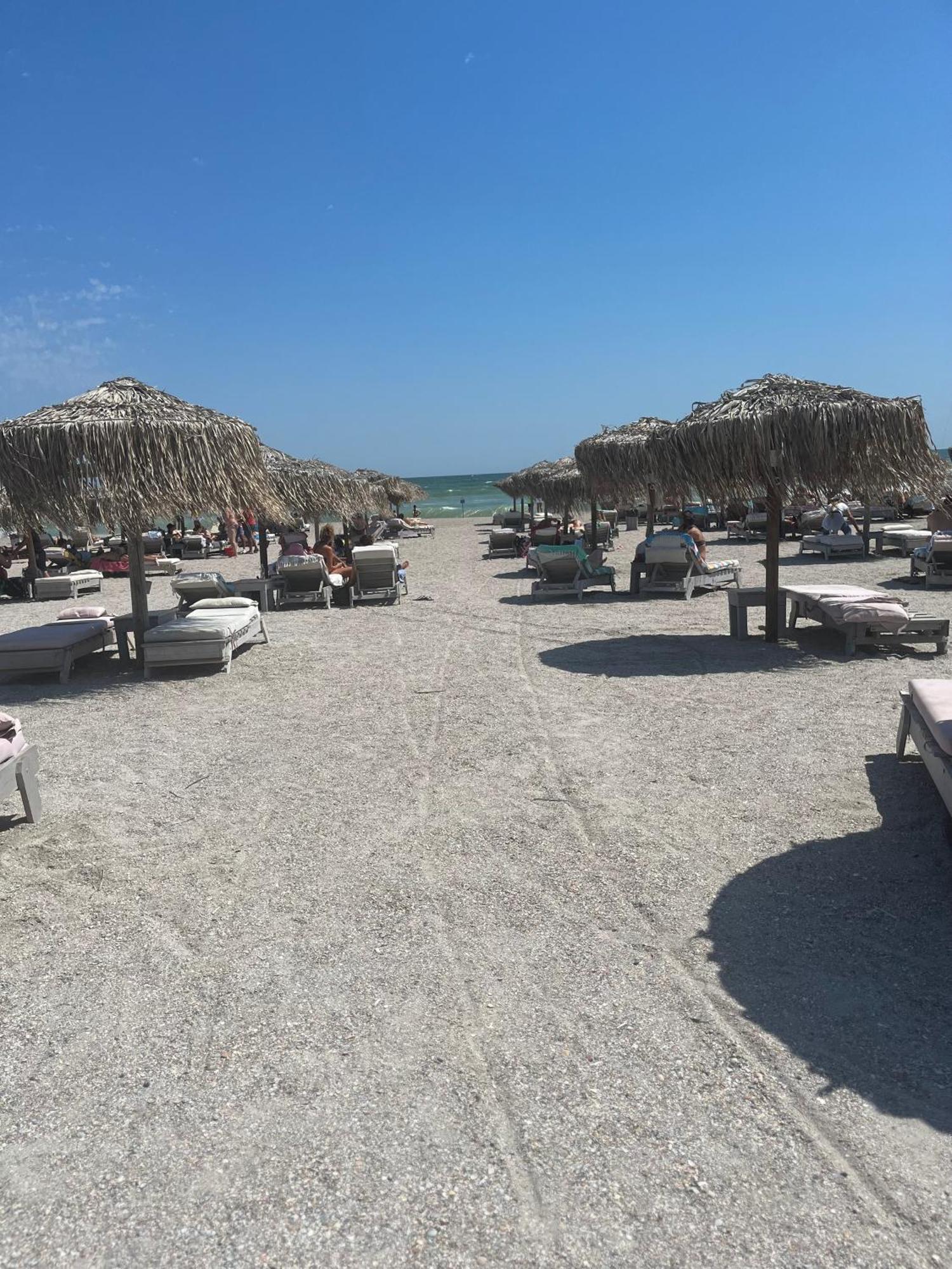 Fratellyvibe Mamaia Apartment Exterior photo